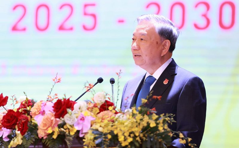 General Secretary To Lam gave a speech directing the 1st National Party Congress of the Fatherland Front and Central Organizations. Photo: Hai Nguyen