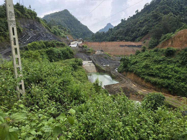 At the Khuoi Khoang irrigation lake construction site (Vinh Quy commune, Cao Bang). Photo: PV Group