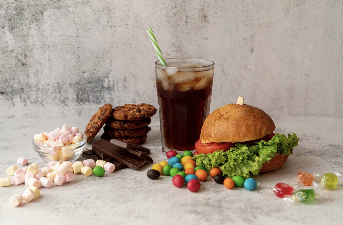Signs of sugar addiction and health damage. Photo: Thuy Duong