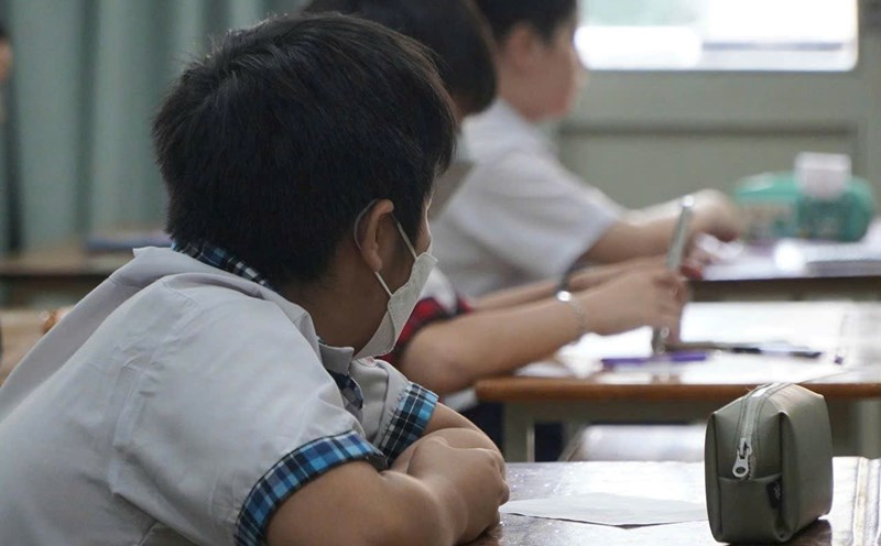 From October 31, 2025, high schools will not be subject to disciplinary temporary suspension. Photo: Chan Phuc