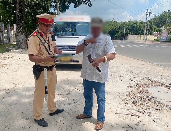In addition to patrolling and controlling, Dong Nai Police will increase fines. Photo: Dong Nai Police