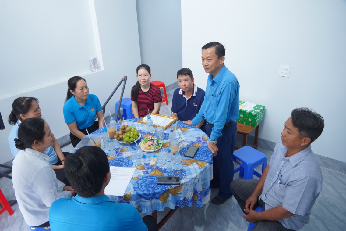 Ong Le Cong Khanh phat bieu tai buoi le. Anh: Ta Quang