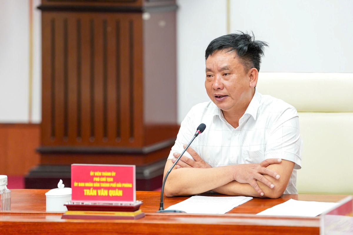 Pho Chu tich UBND thanh pho Tran Van Quan phat bieu ket luan. Ảnh: Cong TTDT Hai Phong