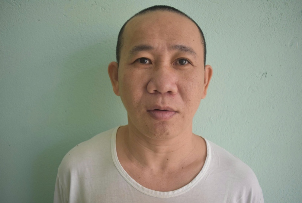 Sỹ đã làm giả giấy tờ, lừa bán 2 thửa đất ở Phú Quốc cho ông D. Ảnh: Công an cung cấp