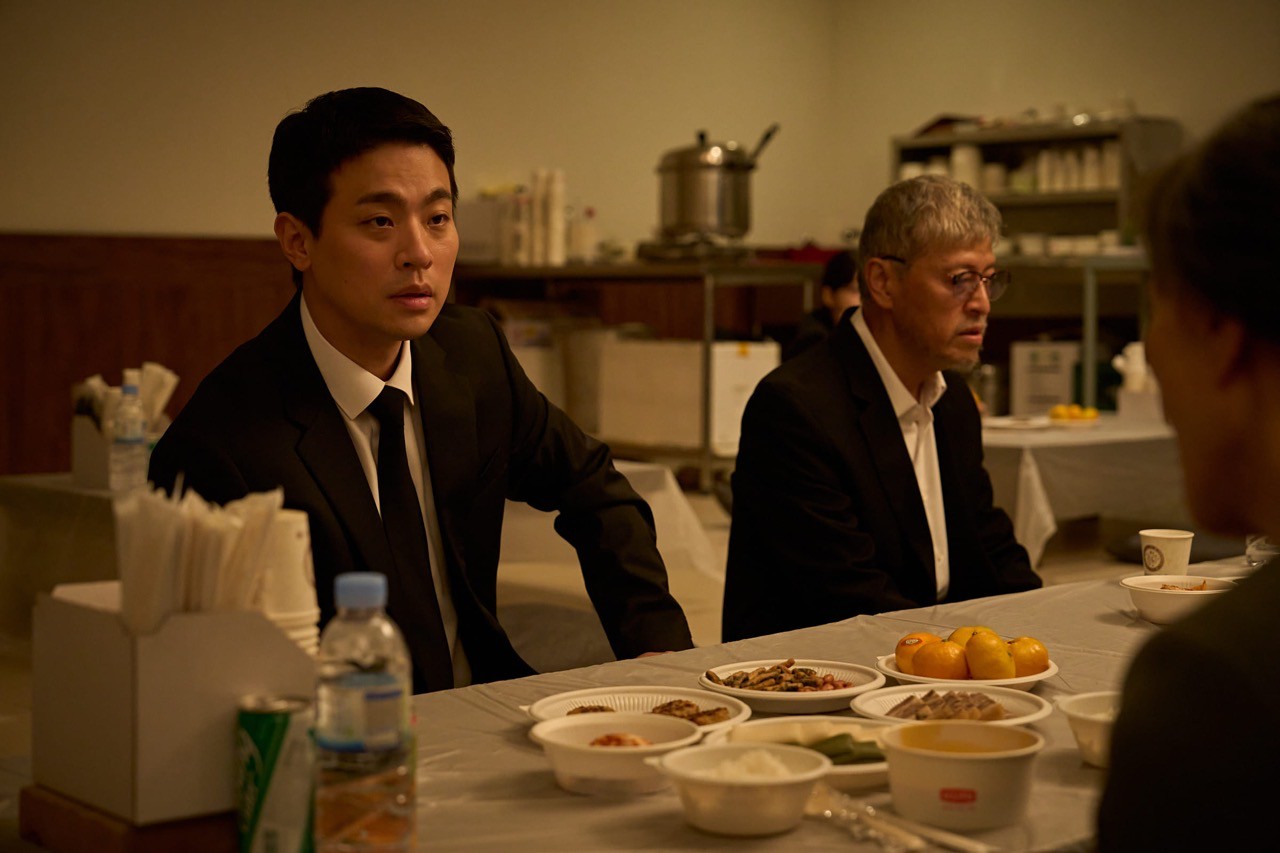 Dàn diễn viên trong bom tấn Nhân diện. Ảnh: CGV.