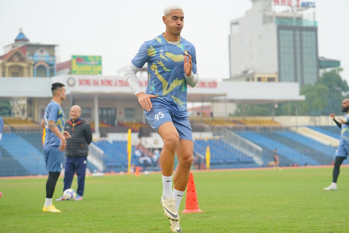 Trung ve Gustavo duoc Bo Van hoa The thao va Du lich de nghi ho tro nhap tich. Anh: THFC