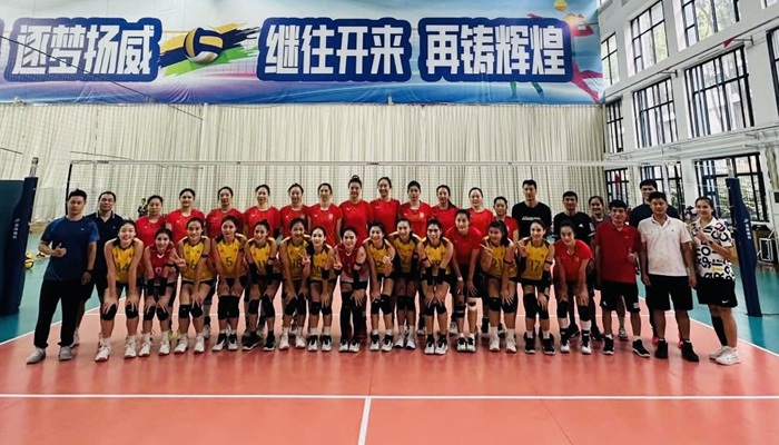 정보통신군단은 2025년 전국 선수권 대회 2단계 참가를 준비하며 중국에서 훈련하고 있습니다. 사진: BCTT