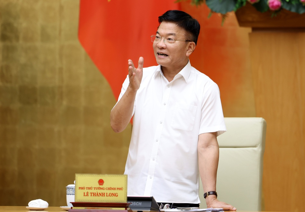 Deputy Prime Minister Le Thanh Long spoke at the meeting of the Central Inter-sectoral Steering Committee on Food Safety. Photo: VGP/Nguyen Duc