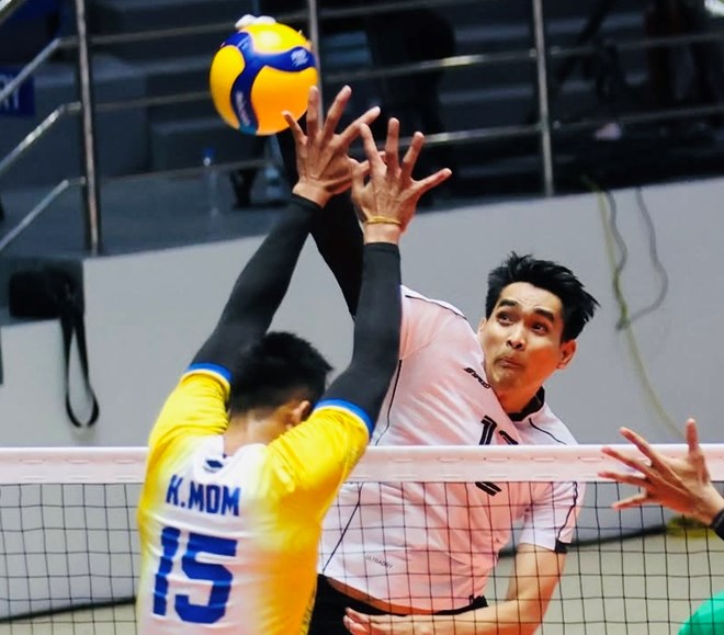 インドネシアのバレーボールチームのリバン選手がベトナムでプレーする。写真:SEA Vリーグ