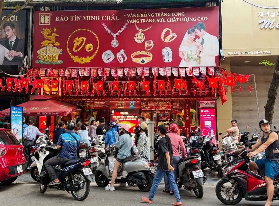 Cong ty TNHH Bao Tin Minh Chau bi phat ve hanh vi canh tranh khong lanh manh. Anh: Phuong Anh