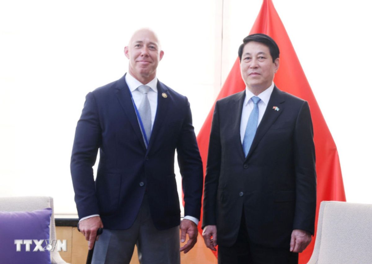 Politburo member and President Luong Cuong received Congressman Brian Mast, Chairman of the US House of Representatives' Foreign Affairs Committee. Photo: VNA