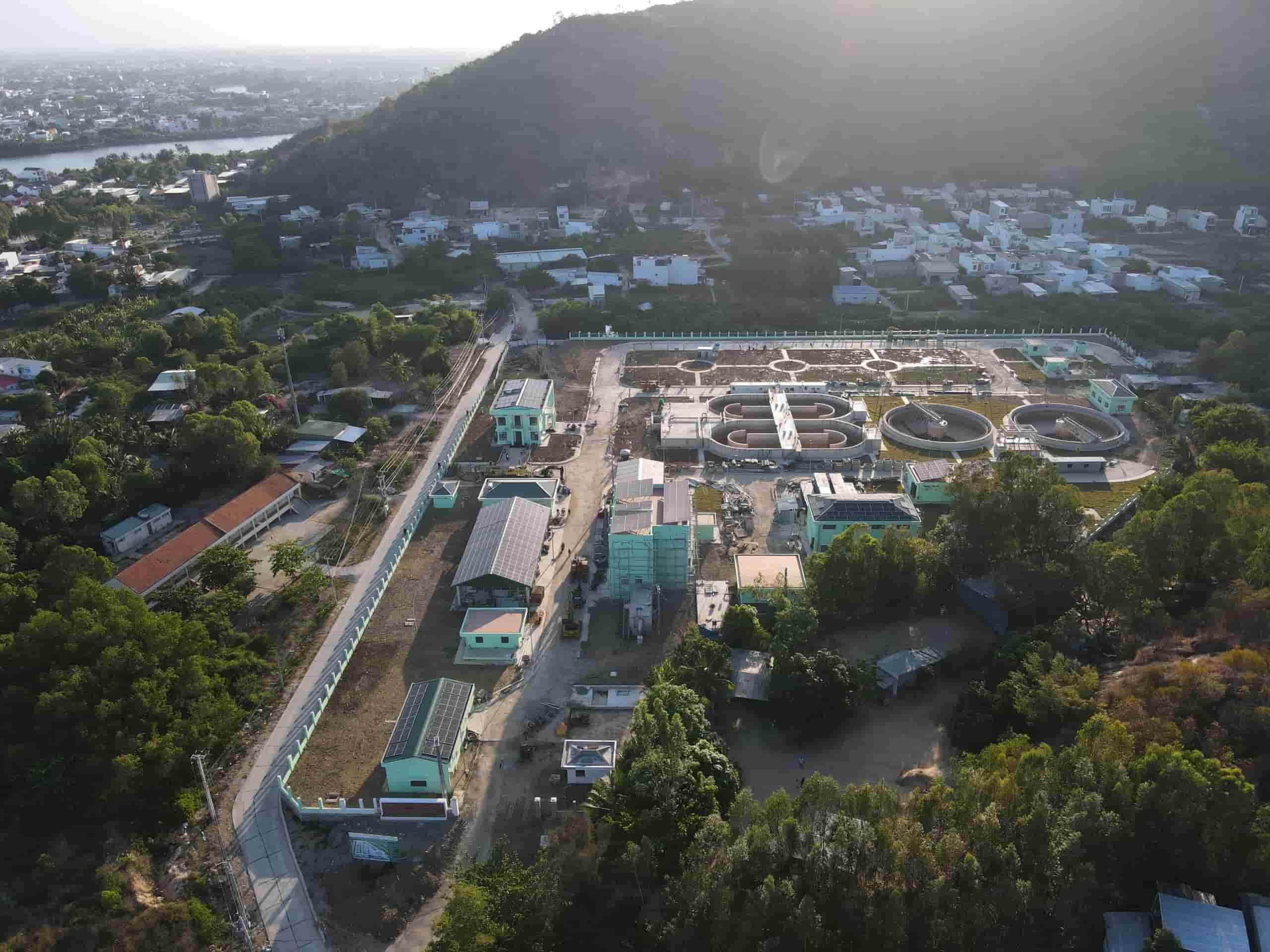 カインホアの行動計画には、新任期中に多くの重点プロジェクトがあります。写真:Huu Long