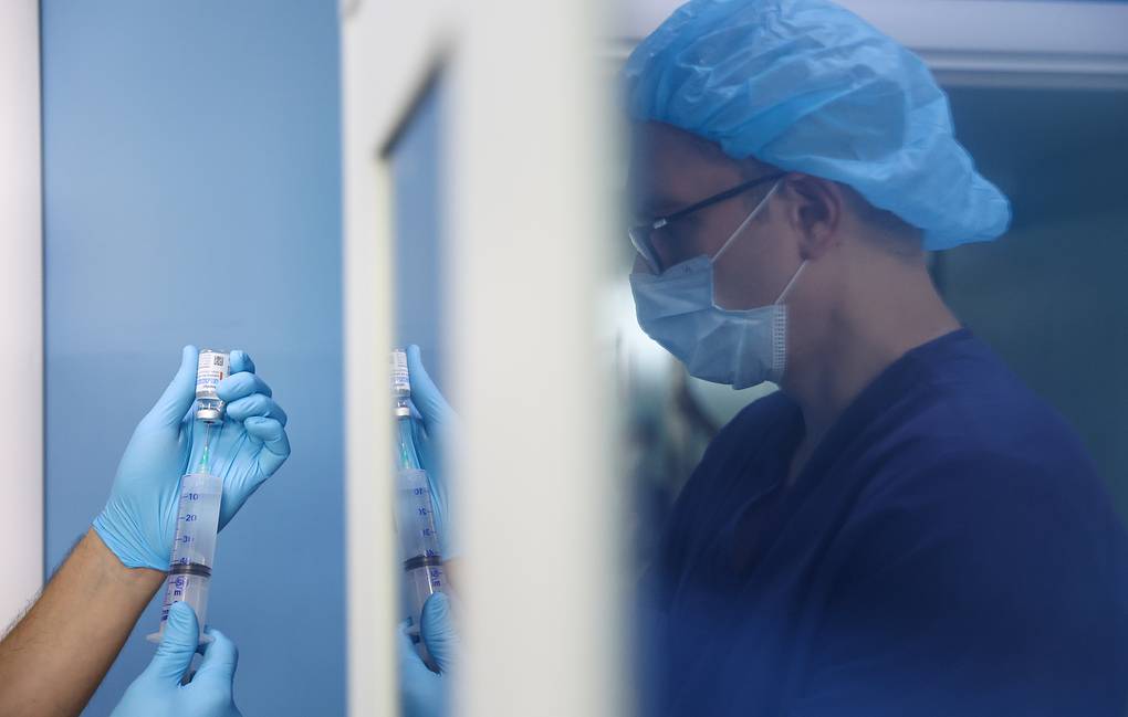 Russia prepares to apply a vaccine to treat cancer patients. Photo: TASS