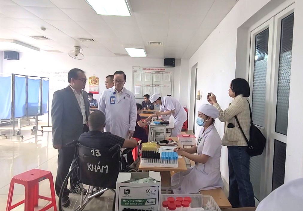 Benh vien Da khoa vung Tay Nguyen lam cho nguoi dan that vong trong qua trinh kham chua benh. Anh: Bao Trung