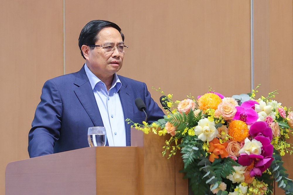 Politburo member and Prime Minister Pham Minh Chinh emphasized the construction of databases of sectors and levels, especially land and housing data. Photo: Nhat Bac