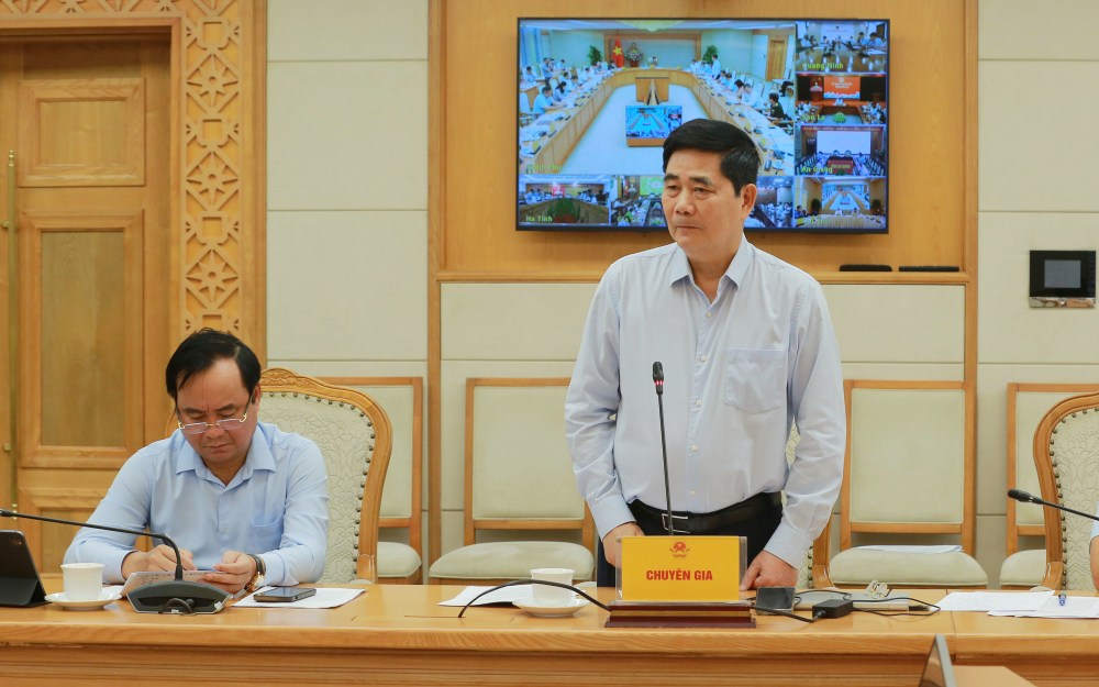 Former Minister of Agriculture and Rural Development Cao Duc Phat emphasized the orientation for agricultural, farmer and rural development. Photo: Pham Dong