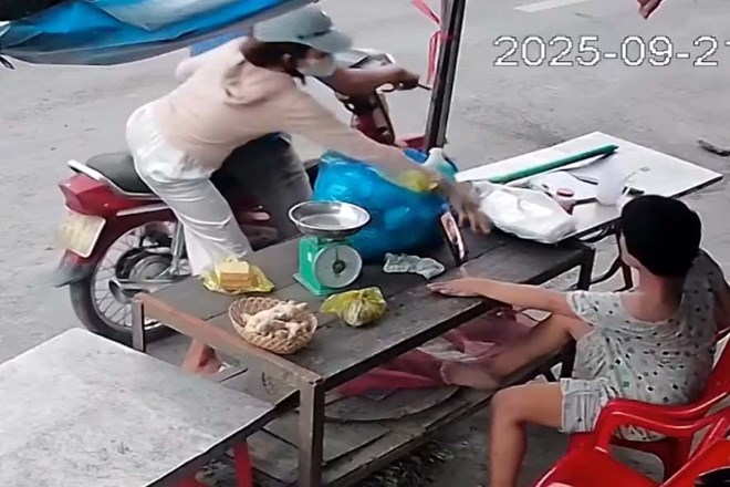 Đôi nam nữ dàn cảnh cướp điện thoại của người phụ nữ khuyết tật gây bức xúc ở Tây Ninh