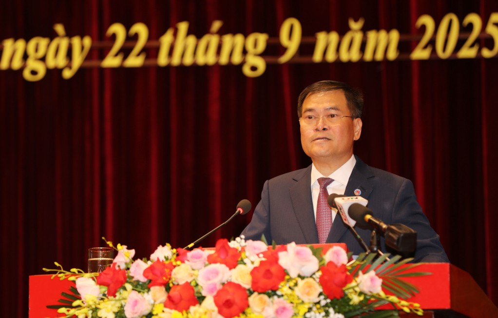 Bui Van Khang - 꽝닌성 인민위원회 위원장. 사진: VGP