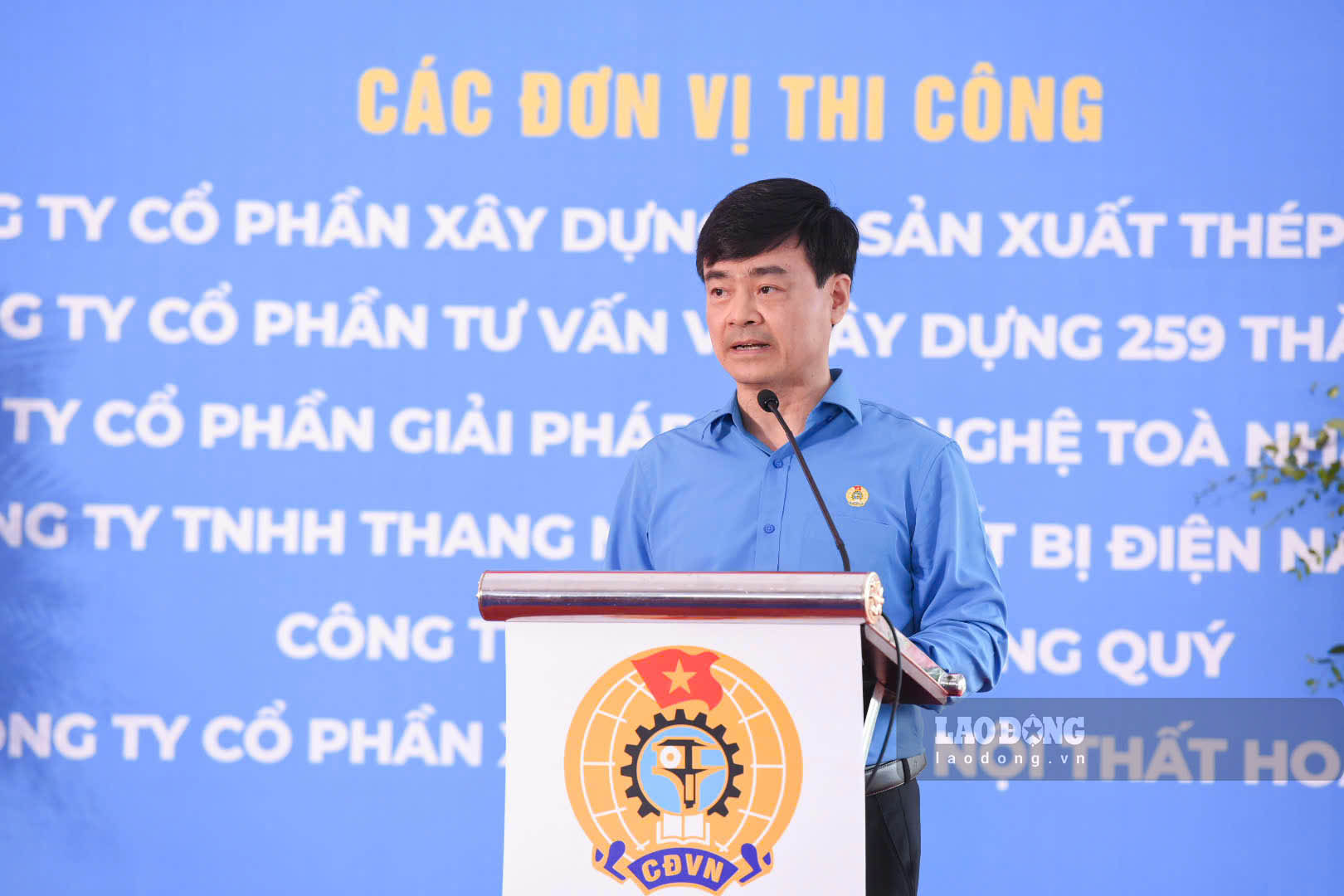 Ong Le Van Nghia - Giam doc