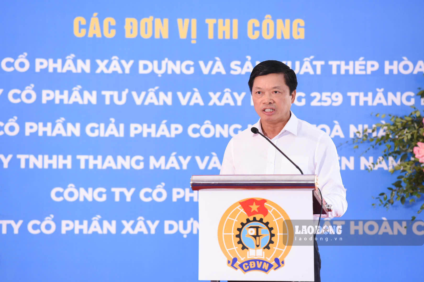 Ong Dao Quang Khai - Pho Chu tich UBND tinh Bac Ninh phat bieu tai le khoi cong. Anh: Tran Tuan