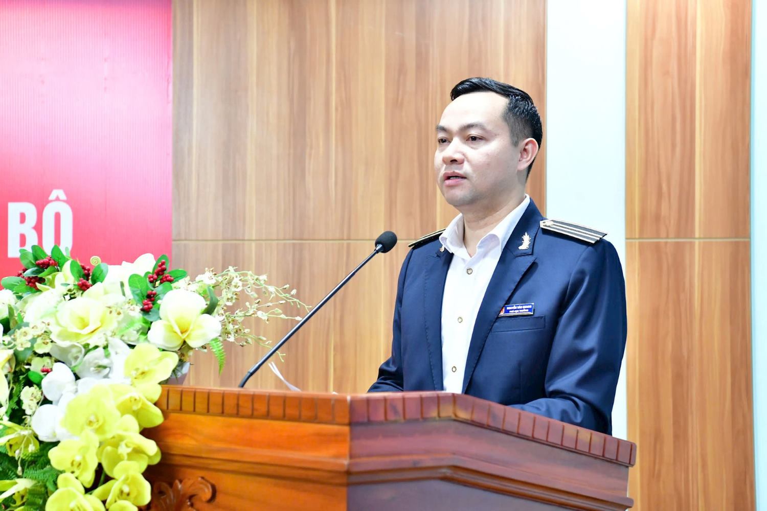 Theo ong Nguyen Van Quang - Pho Cuc truong Cuc Cong nghe Thong tin KTNN, trong 8 thang nam 2025, he thong giam sat an toan thong tin cua KTNN da ghi nhan va xu ly 1.344.751 cuoc tan cong mang. Anh + Do hoa: Hao Thien