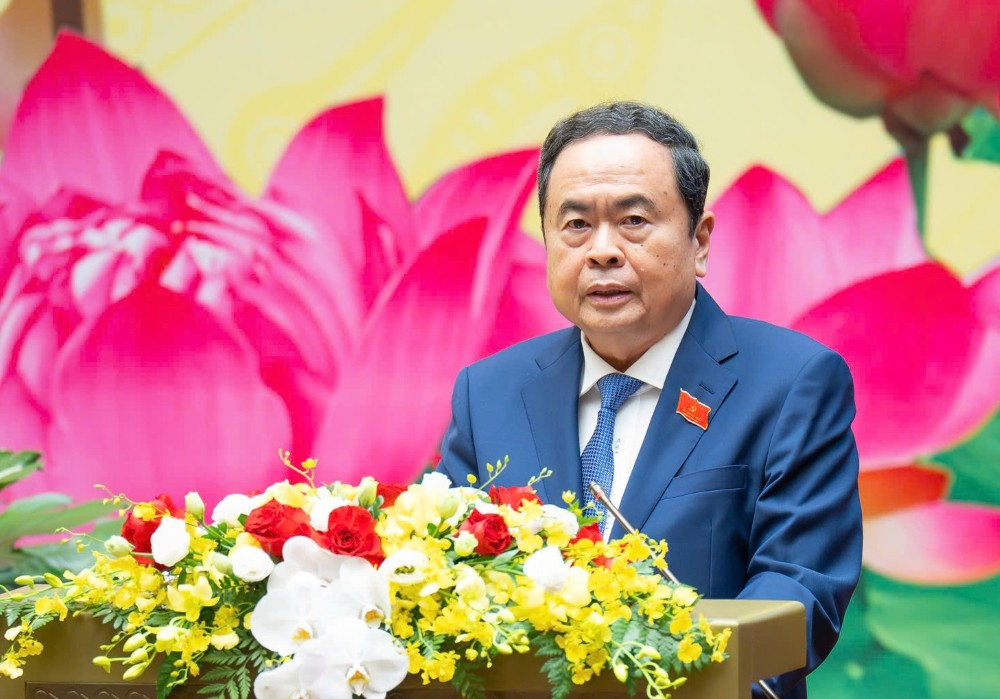 The National Assembly Chairman said that this week, the arrangement of Provincial Party and City Party Secretaries who are not local people will be completed. Photo: Quochoi.vn
