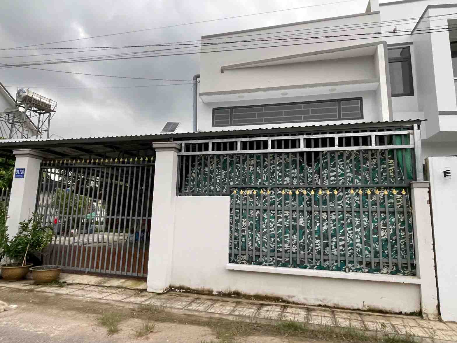 Chanh Hiep Wardの人民委員会は、他の人々の間違った家の調停を組織しています。写真：Dinh Trong