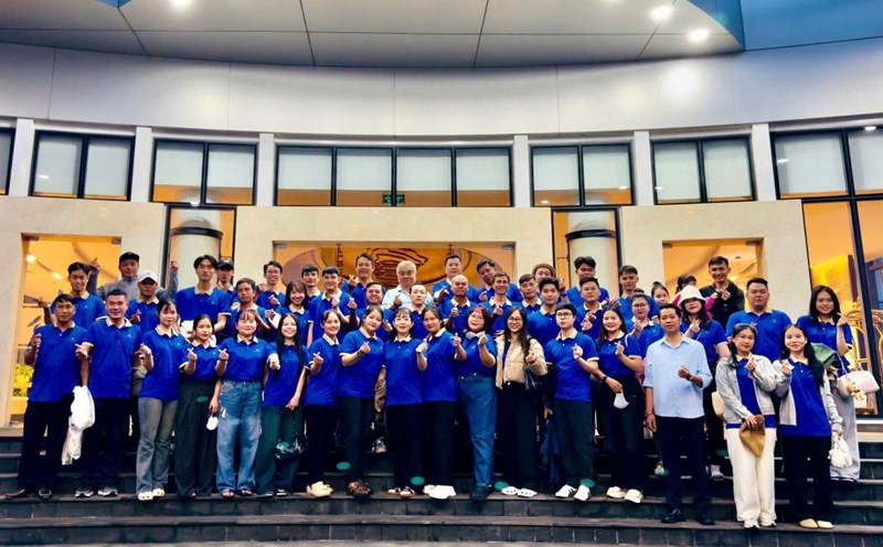 Union members and workers participated in a 3-day, 2-night trip to Da Lat. Photo: Trade Union