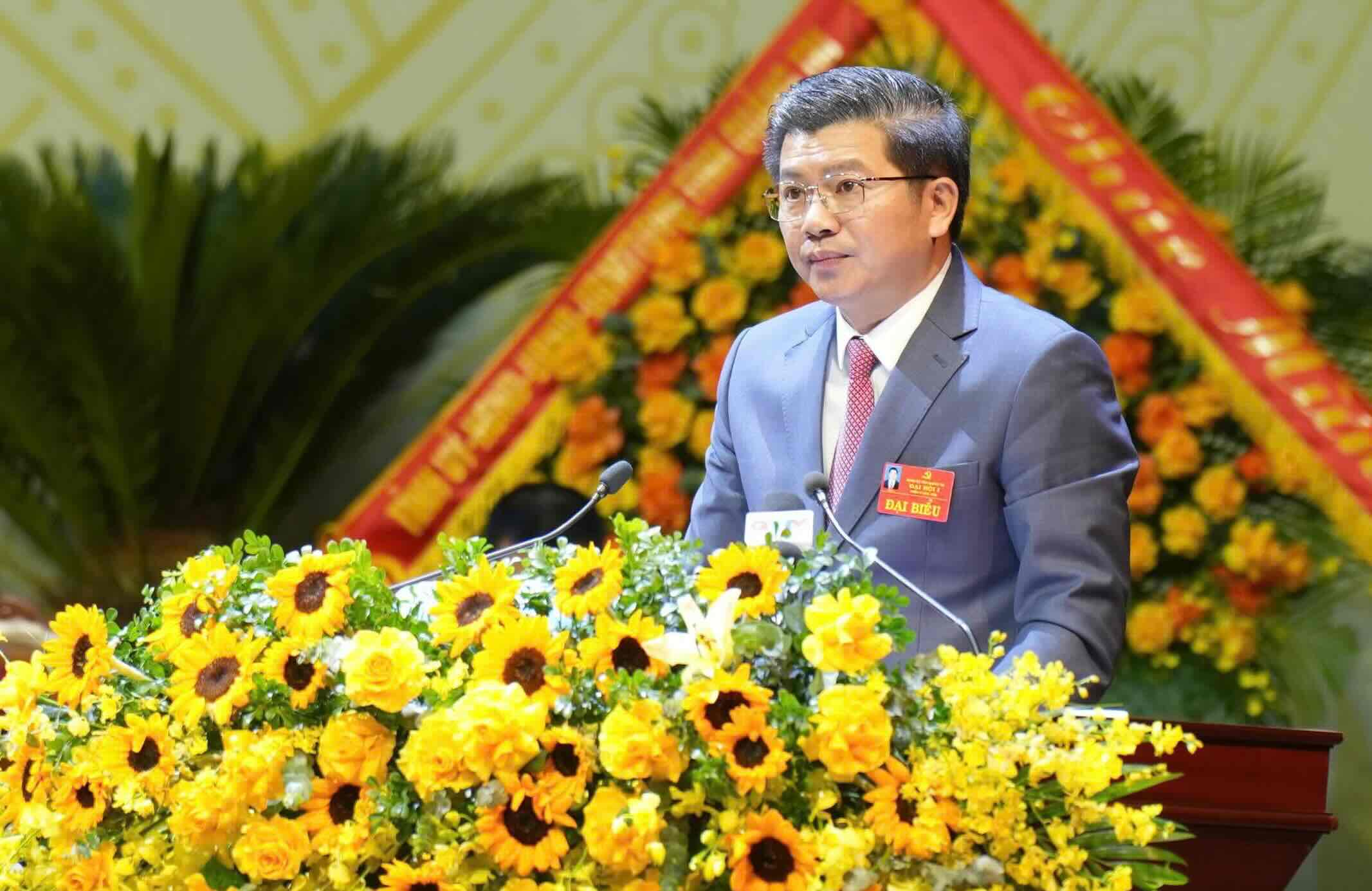Mr. Tran Vu Khiem was appointed to hold the position of Deputy Secretary of the Quang Tri Provincial Party Committee. Photo: Cong Sang