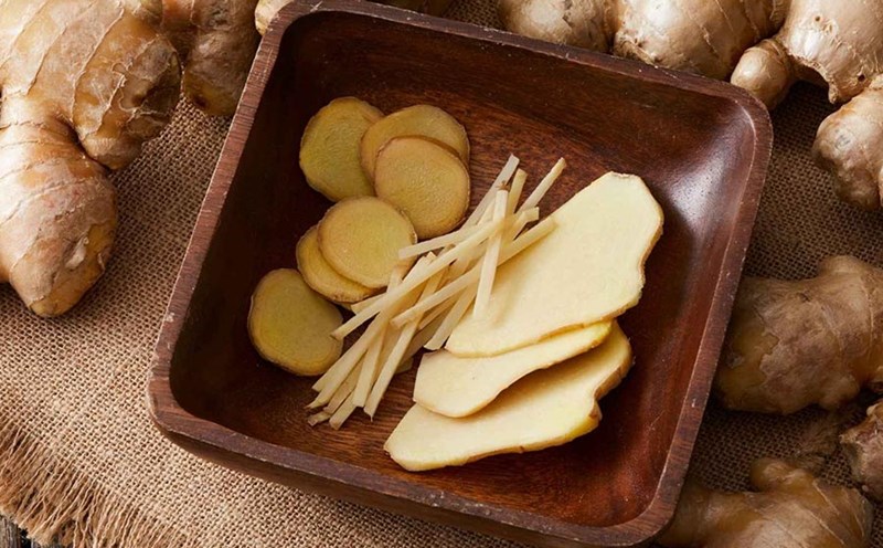 Reasons to eat a slice of ginger every morning