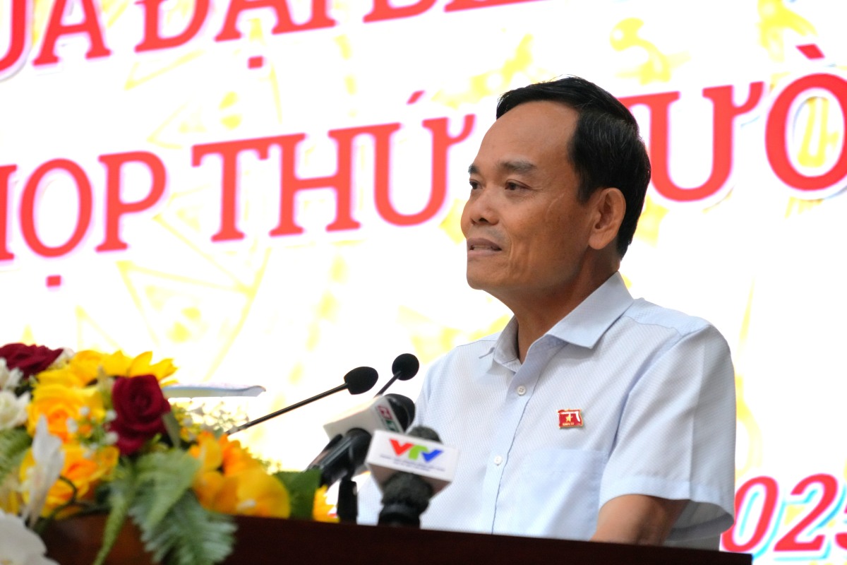 Mr. Tran Luu Quang - Secretary of the Ho Chi Minh City Party Committee - spoke at the meeting with voters in Ba Ria ward. Photo: Thanh An