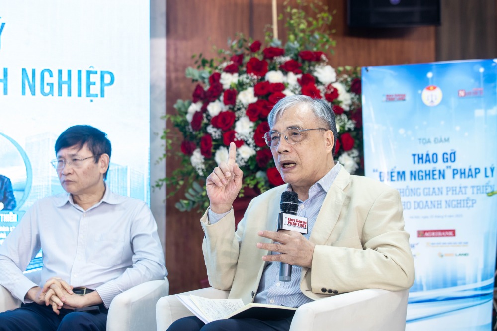 PGS.TS Tran Dinh Thien phat bieu. Anh: Pham Dong