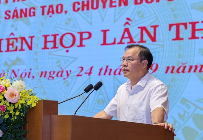 El teniente general Nguyen Van Long - Viceministro de Seguridad Publica dijo que los abonados moviles no identificados seran bloqueados en septiembre de 2025. Foto: Nhat Bac