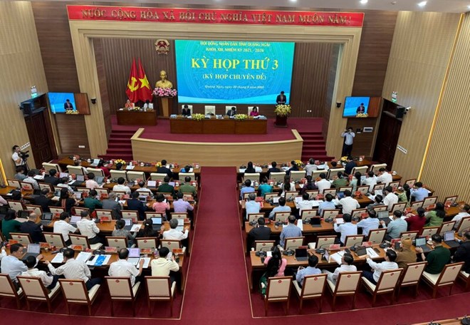 Scene of the 13th session of the People's Council of Quang Ngai province, term 2021-2026. Photo: Vien Nguyen