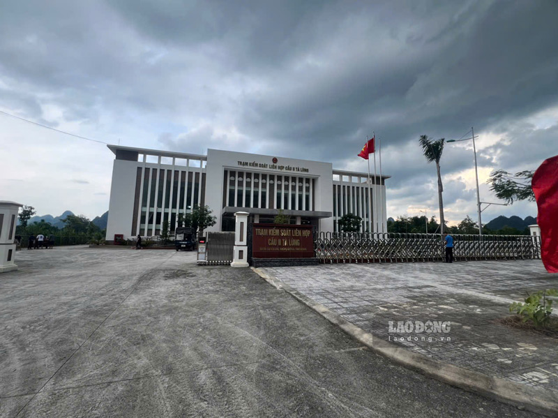 Cac loi thong quan duoc dau tu ha tang de som xay dung cua khau thong minh. Anh: Tan Van