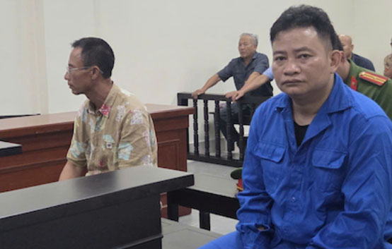 Chém người loạn xạ, ông Hùng (trái) cũng bị thương tích và còn phải lĩnh án tù. Ảnh: Quang Việt