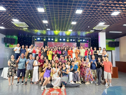 Duc Giang Corporation - 주식회사 노동자들은 며칠간의 노력 끝에 유익한 휴가를 보냈습니다. 사진: Thu Thuy