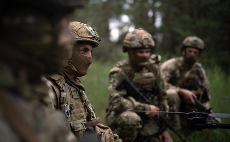 Ukrainian guards of the Night sky Battalion, Spartan Brigade are temporarily stationed in an area near the front line of Dnipro. Photo: AFP