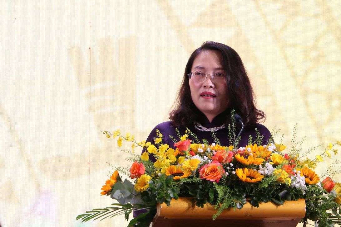 La Sra. Truong Hai Thanh Subdirectora del Departamento de Educacion y Formacion de la ciudad de Ho Chi Minh solicito a los centros de idiomas extranjeros y informatica que sigan gestionando estrictamente las actividades de enseñanza. Foto: Trang Nguyen