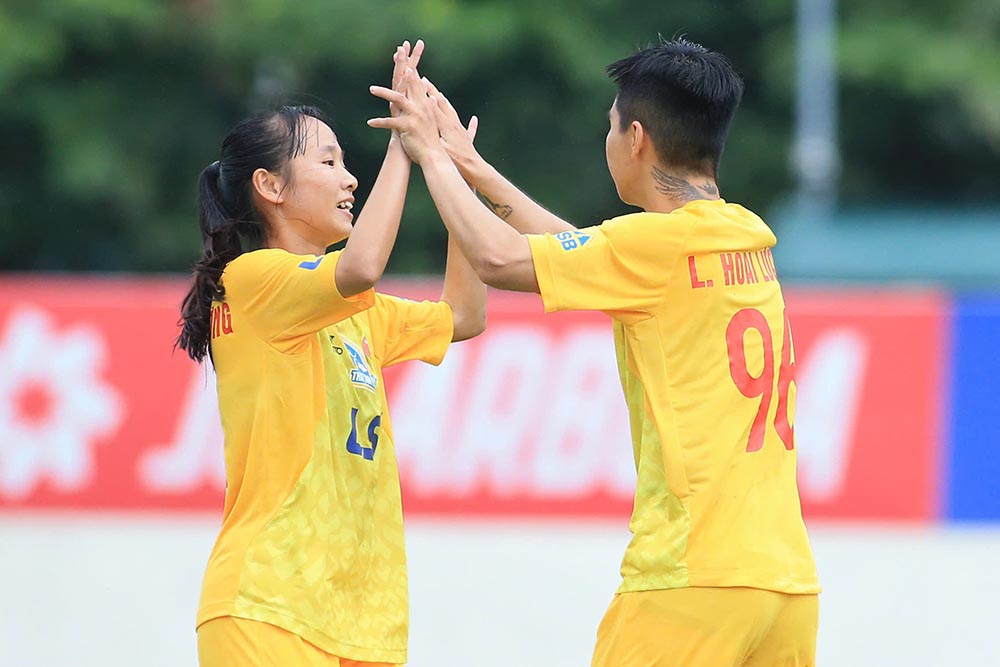 Ho Chi Minh City I defeated Ho Chi Minh City in round 6 of the National Women's Football Championship - Thai Son Bac Cup 2025. Photo: VFF