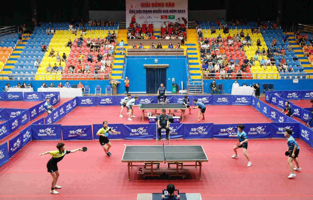 Toan canh cac tran thi dau chung ket doi nam va doi nu trong toi 25/9.