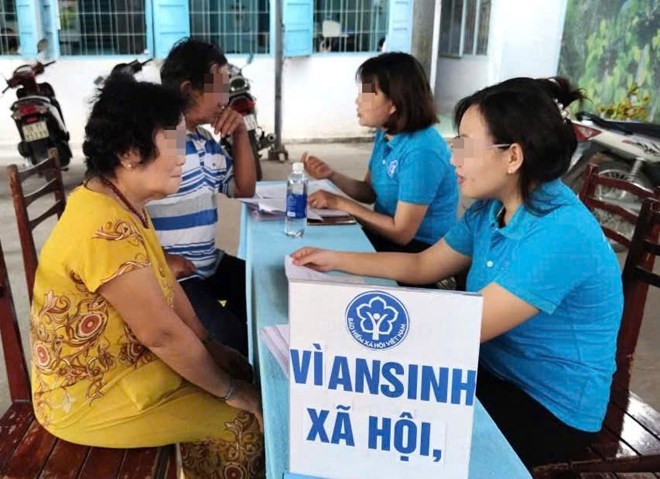 Voluntary social insurance participants are supported by the State with contributions at a percentage (%) of the monthly voluntary social insurance contribution rate. Photo: Nam Duong