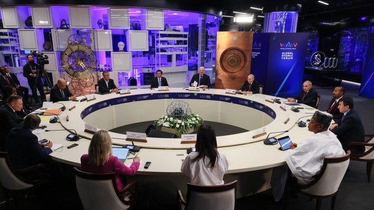 Dien dan Nguyen tu Toan cau o Matxcova ngay 25.9.2025. Anh: Sputnik