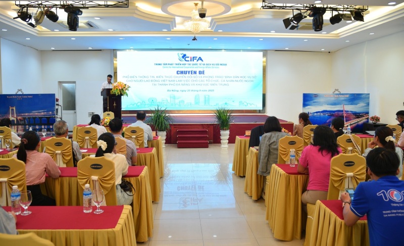 Da Nang pho bien “Binh dan hoc vu so” cho nguoi lao dong. Anh: So Noi vu Da Nang