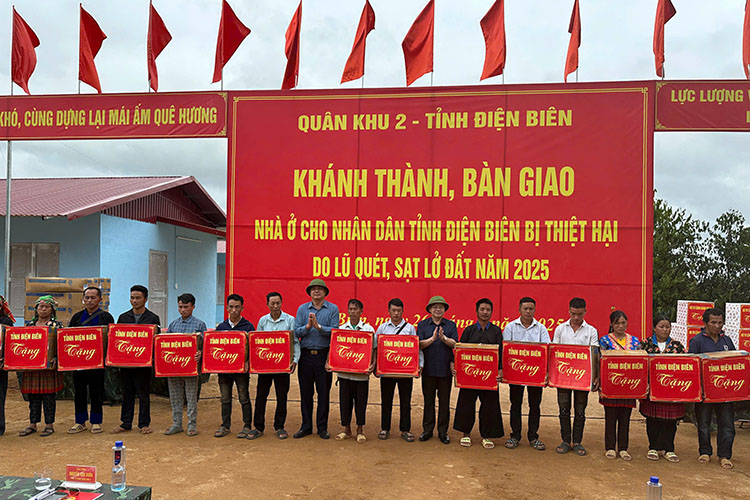 Anh: Thanh Binh