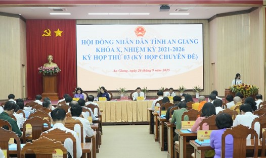 HĐND tỉnh đã thông qua dự thảo nghị quyết Quyết định chủ trương chuyển mục đích sử dụng rừng sang mục đích khác để thực hiện dự án Mở rộng nghĩa trang nhân dân thành phố Phú Quốc (nay là đặc khu Phú Quốc). Ảnh: Nguyên Anh