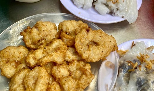 Chả mực, một món ăn đặc sản trứ danh Hạ Long, trở thành quà tặng để kích cầu du lịch Quảng Ninh. Ảnh: Linh Boo