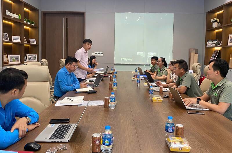 Inspect and improve the effectiveness of grassroots trade union activities in Thai Nguyen. Photo: Pham Kien