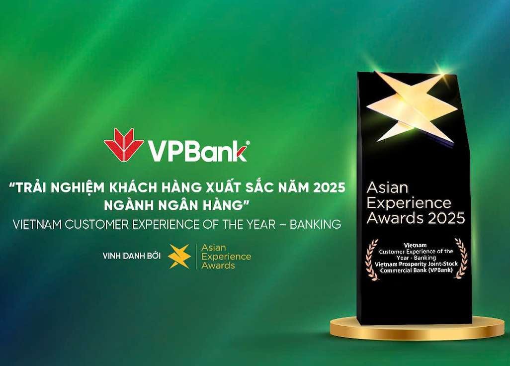 VPBank was honored in the "Customer Experience of the Year - Banking Industry" award category presented by Asian Business Review Magazine. Photo: VPBank