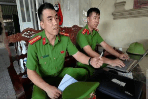 Ha Tinh Police are completing the dossier to handle the facility using banned chemicals to make bean sprouts. Photo: Ha Tinh Police